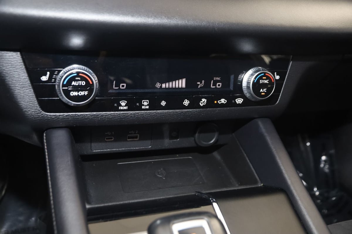 Used 2024 Mitsubishi Outlander SE AWD/4WD image 30