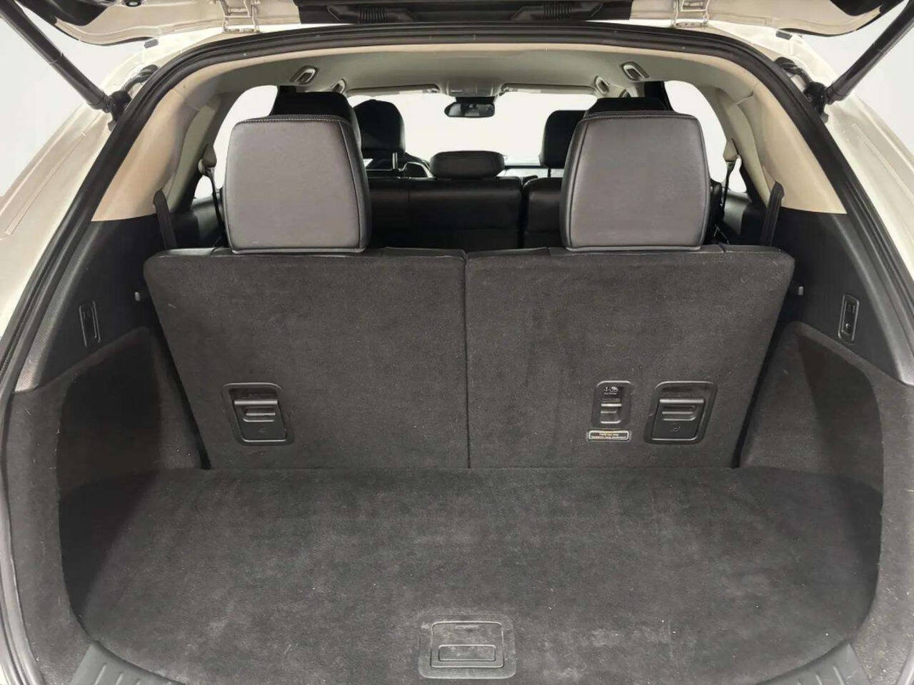 Used 2018 MAZDA CX-9 Touring AWD/4WD image 6