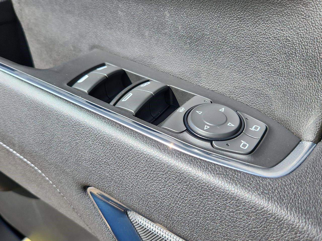 Used 2025 Chevrolet Silverado 1500 LT Trail Boss w/ Convenience Package II image 19