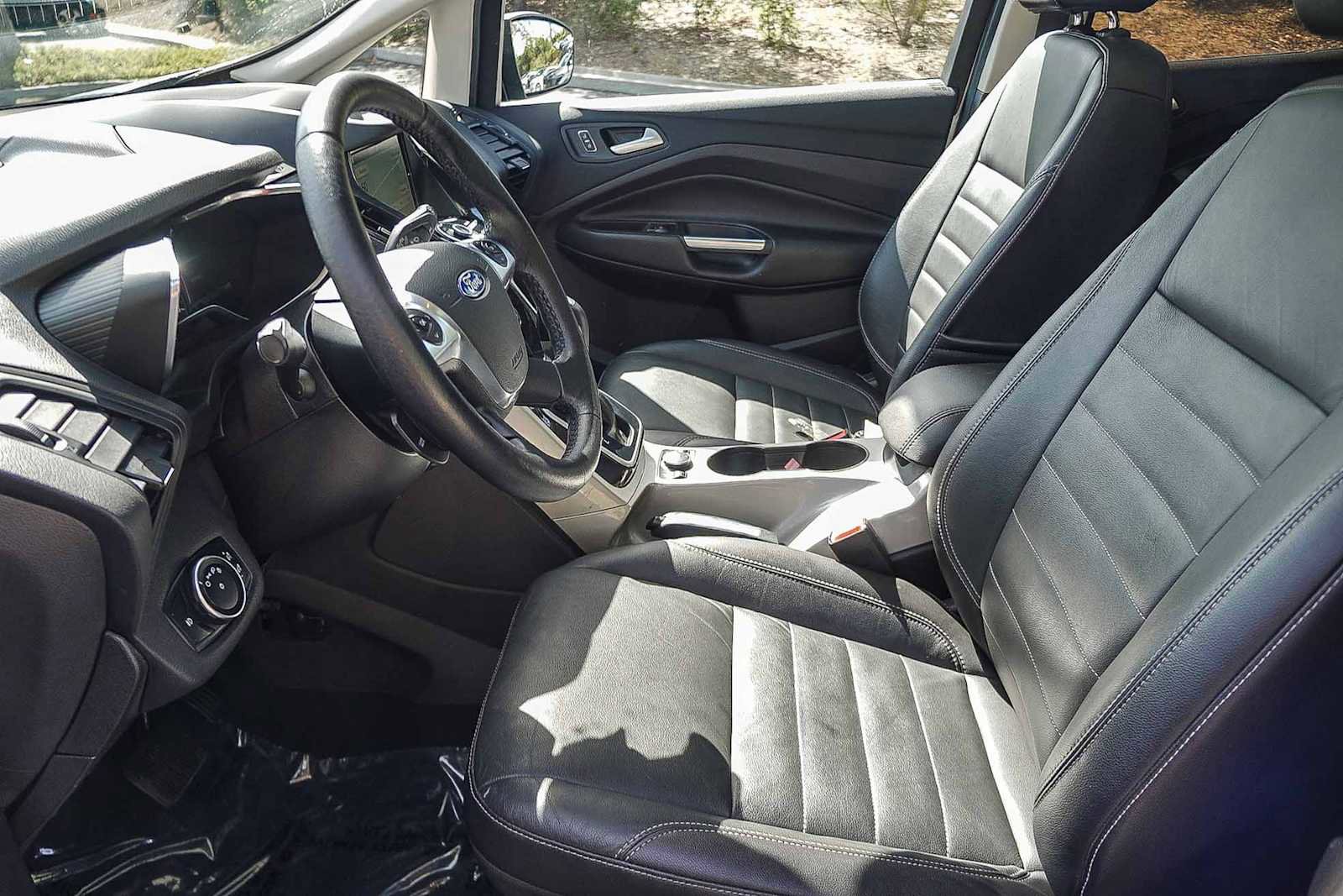 Used 2016 Ford C-MAX Energi SEL w/ Equipment Group 303A image 19