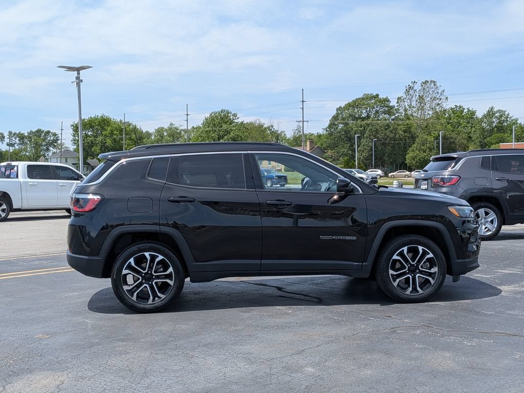 Used 2023 Jeep Compass Limited AWD/4WD image 8