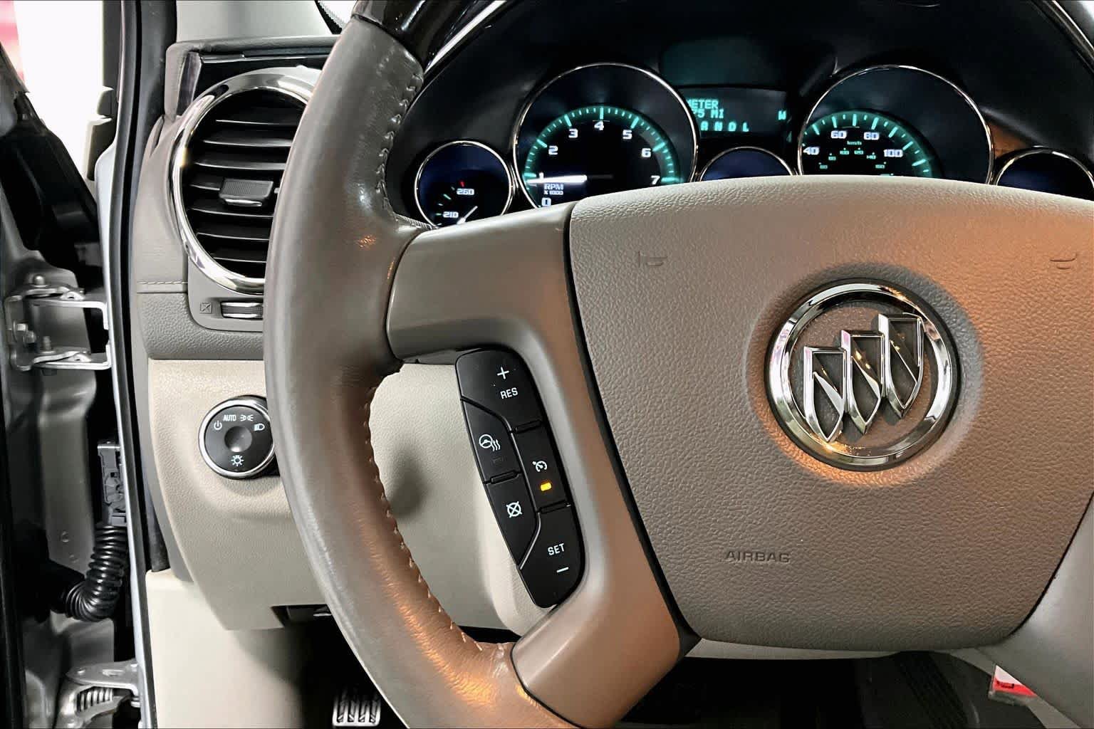 Used 2015 Buick Enclave Leather FWD image 21