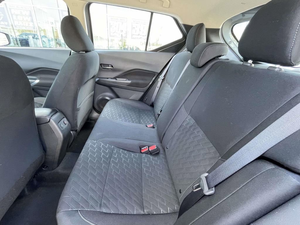 Used 2024 Nissan Kicks SV image 11