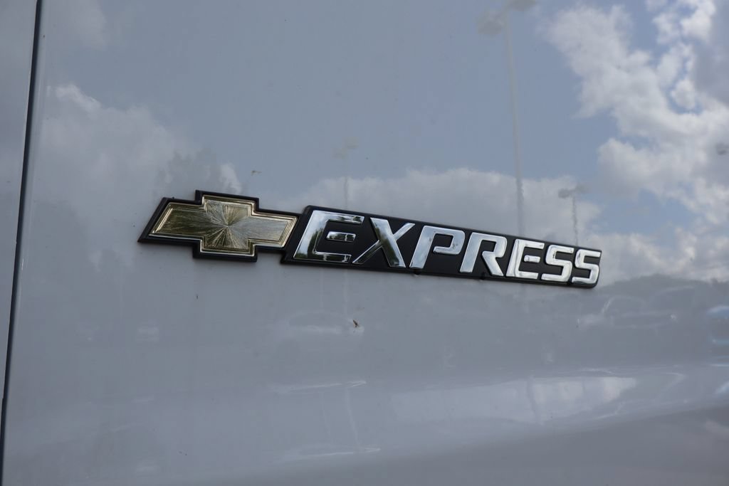 New 2025 Chevrolet Express 2500 w/ Driver Convenience Package RWD image 25
