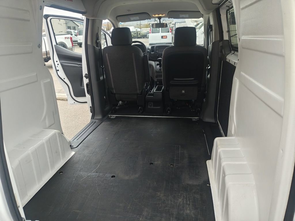 Used 2015 Chevrolet City Express LT w/ Technology Package FWD image 9