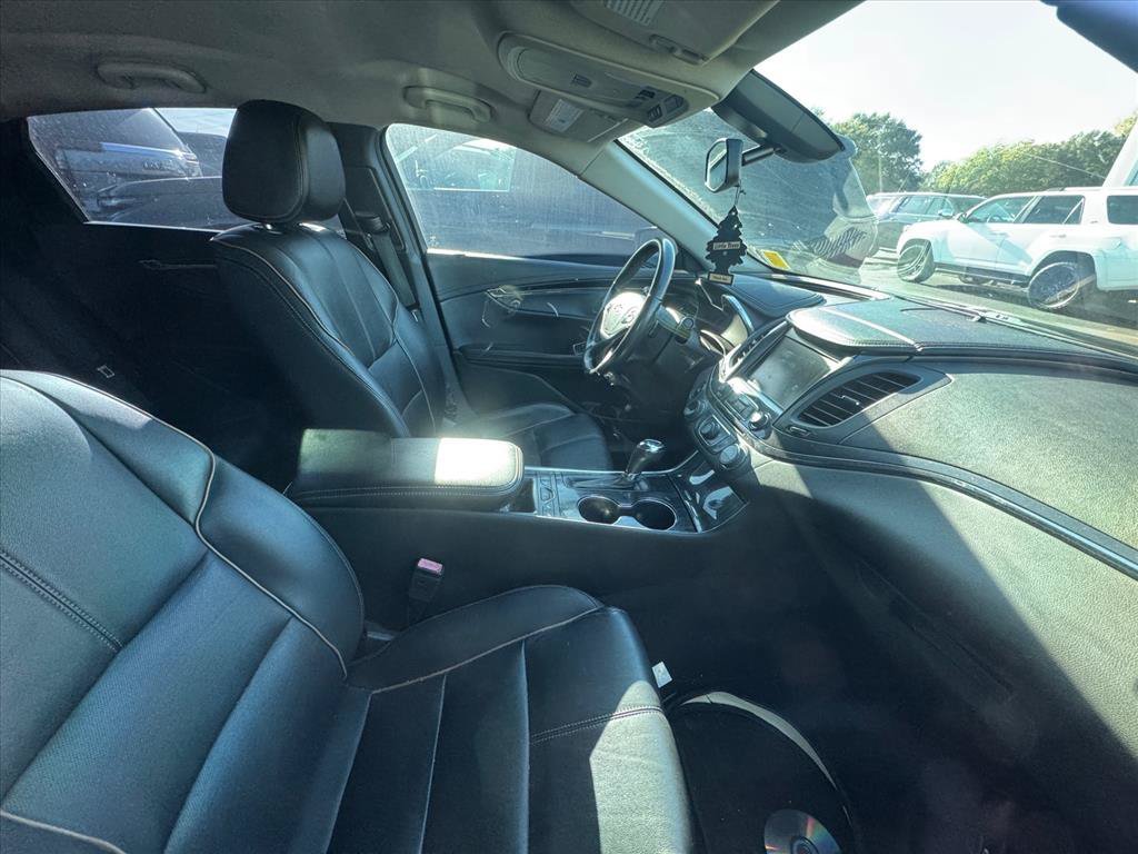 Used 2019 Chevrolet Impala Premier FWD image 3