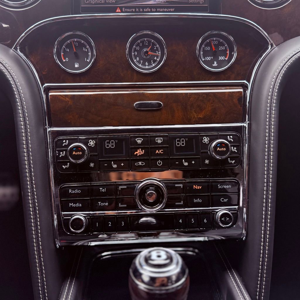 Used 2014 Bentley Mulsanne image 9