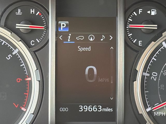 Used 2023 Toyota 4Runner Limited AWD/4WD image 34
