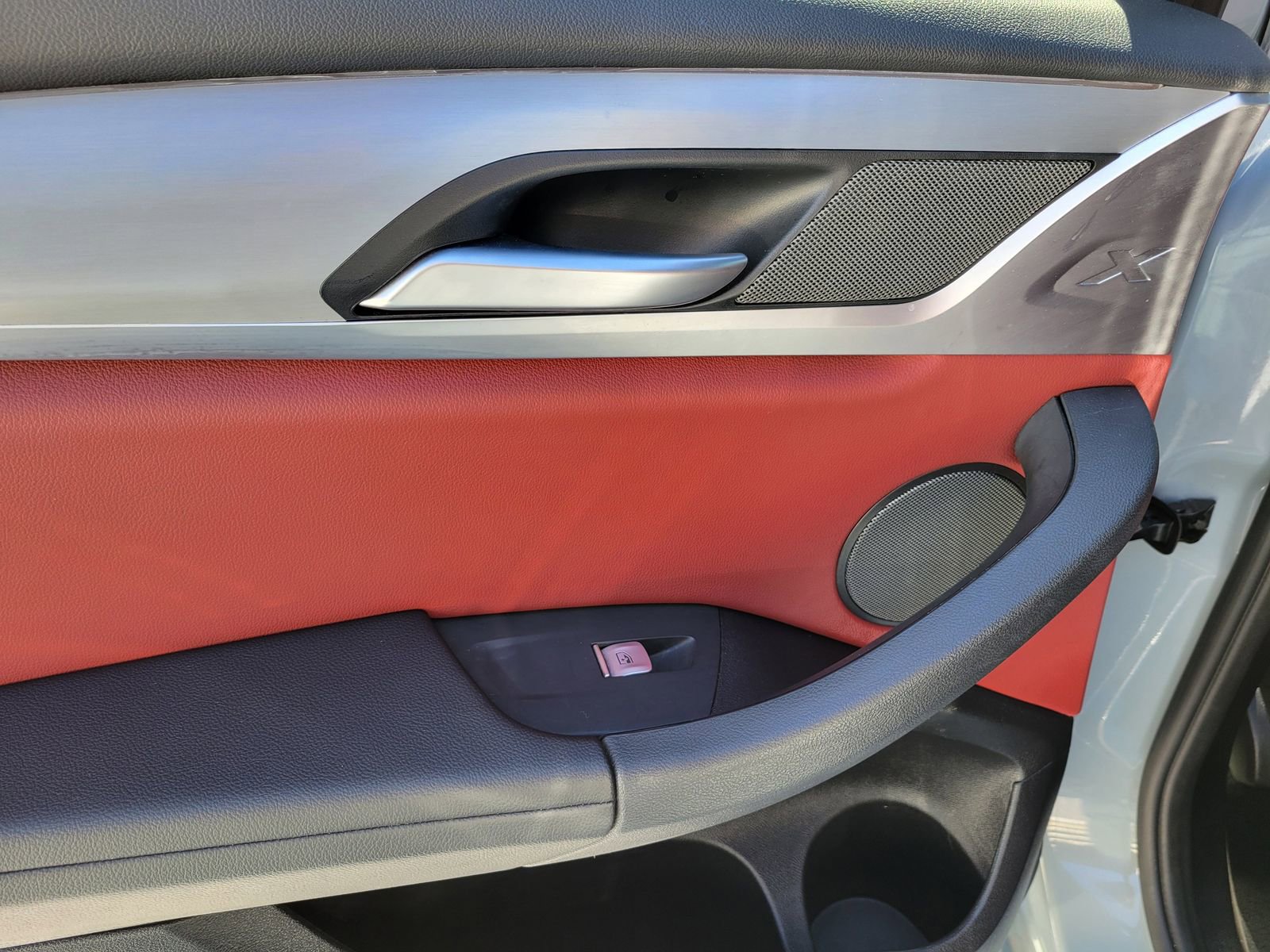 Used 2023 BMW X3 sDrive30i w/ M Sport Package image 12