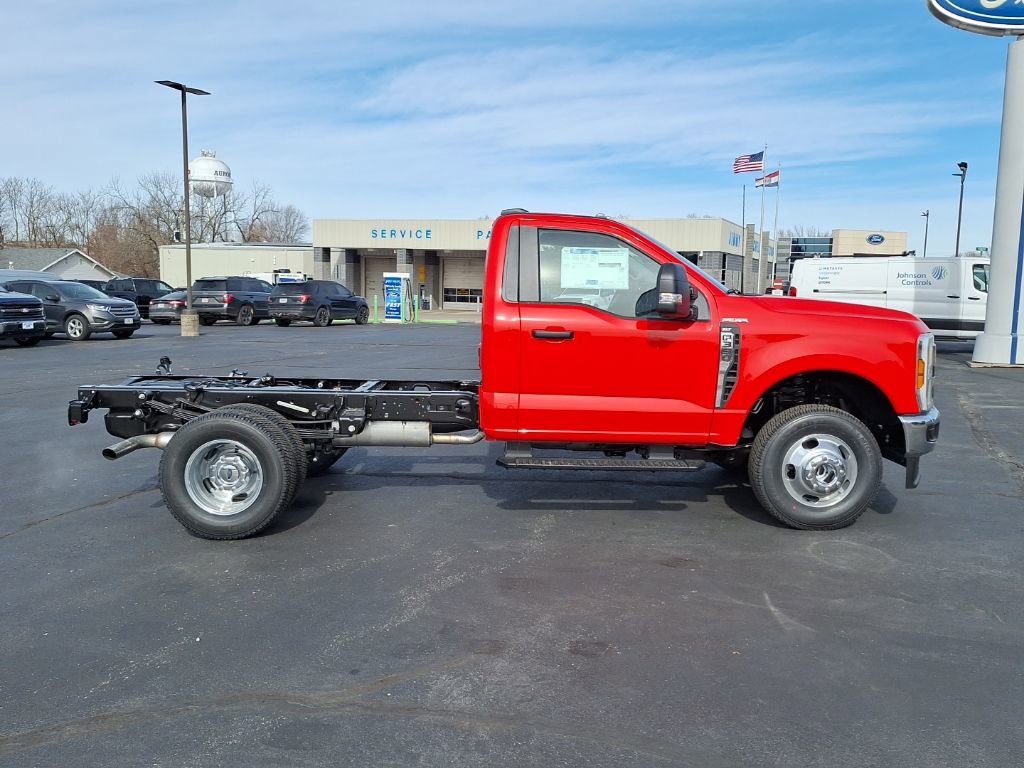 New 2026 Ford F350 XLT w/ XLT Value Package AWD/4WD image 17