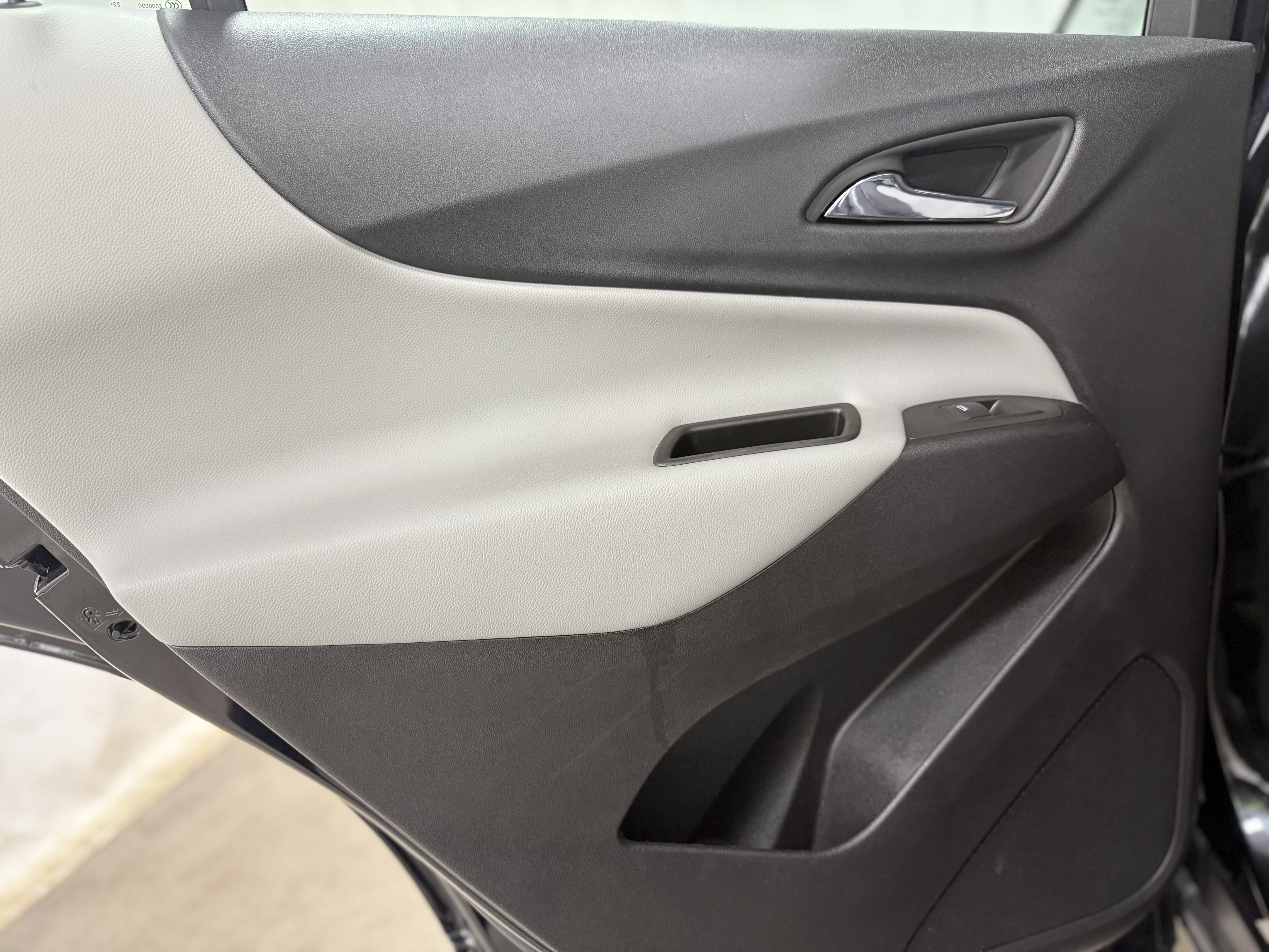 Certified 2024 Chevrolet Equinox LS w/ LS Convenience Package image 23