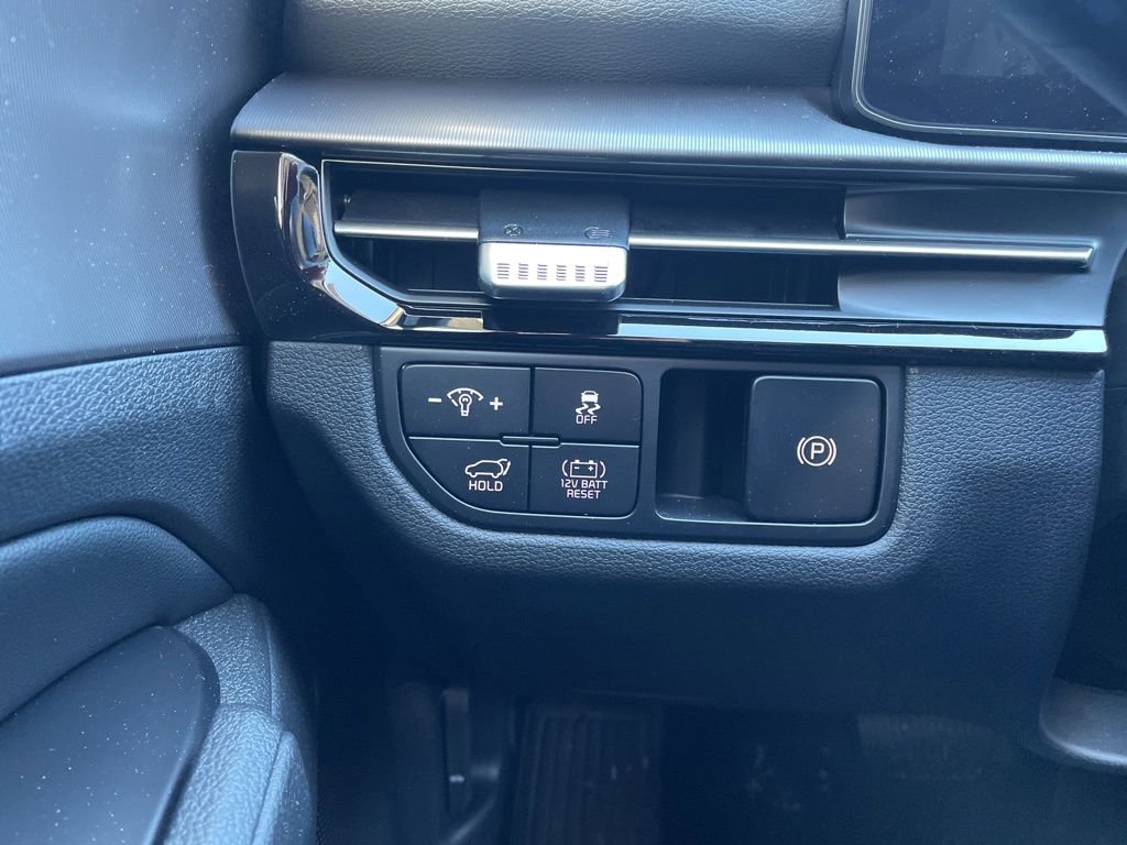New 2026 Kia Sportage EX image 24