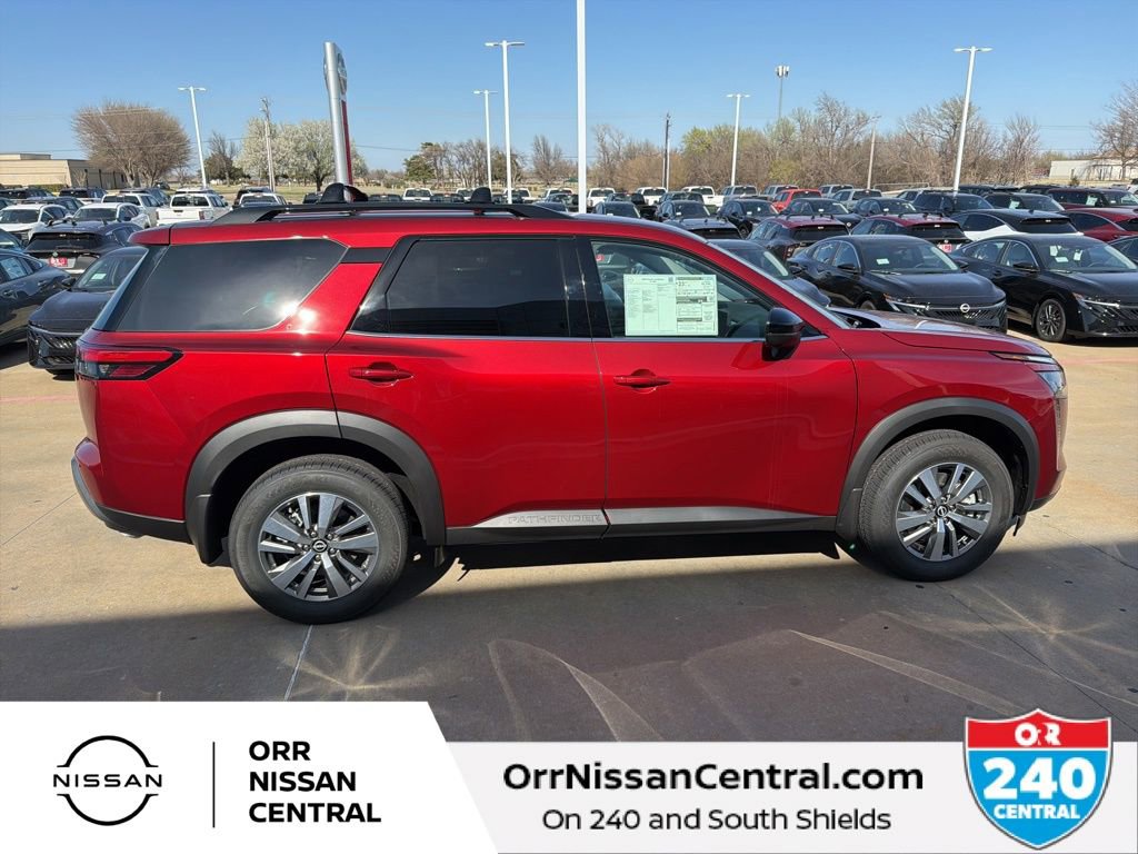New 2026 Nissan Pathfinder SL image 6