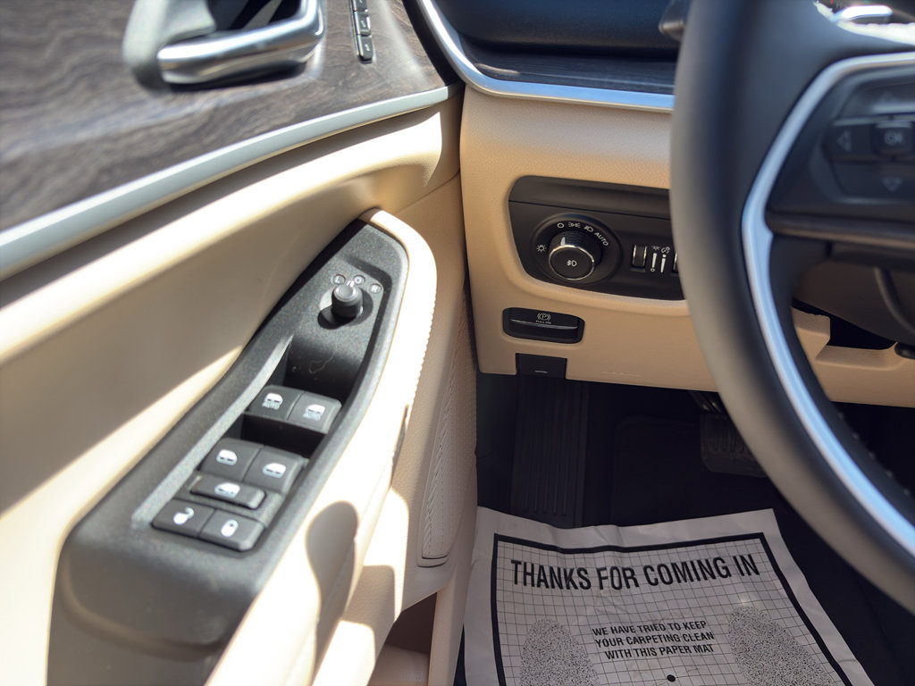 Used 2024 Jeep Grand Cherokee Limited w/ Trailer Tow Package image 20