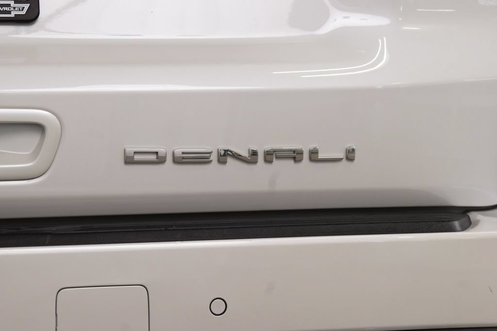 Used 2024 GMC Yukon XL Denali Ultimate AWD/4WD image 26