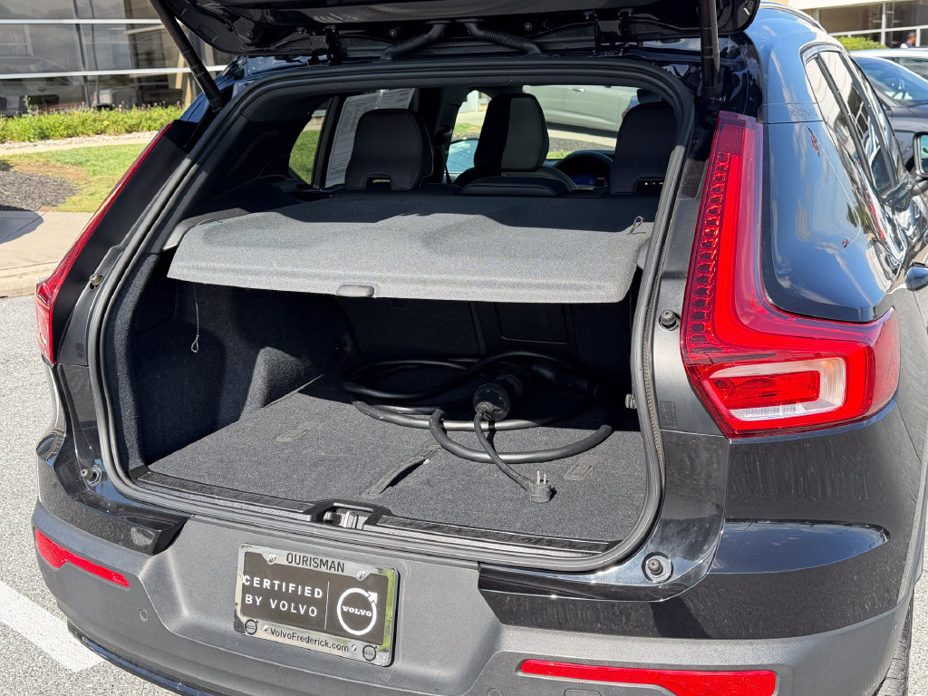 Certified 2023 Volvo XC40 Recharge Plus AWD/4WD image 20