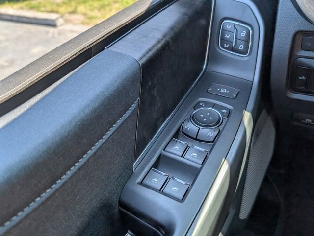 Used 2023 Ford F250 Lariat w/ Lariat Ultimate Package AWD/4WD image 47