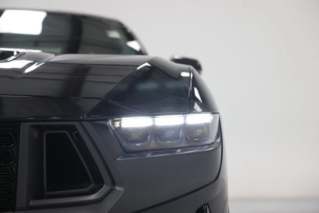 Used 2024 Ford Mustang Dark Horse RWD image 3