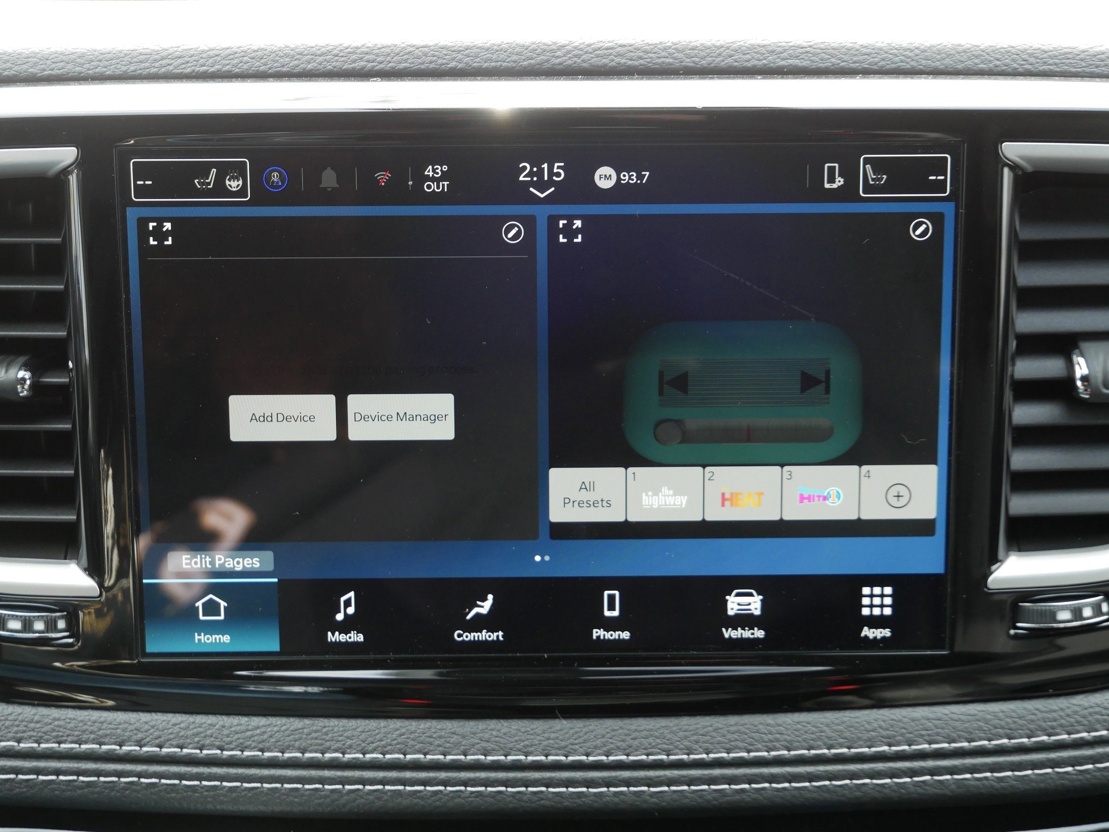 New 2026 Chrysler Pacifica Select FWD image 17