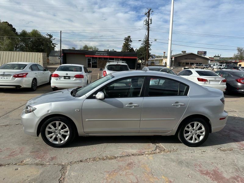 Used 2008 MAZDA MAZDA3 i Touring image 4