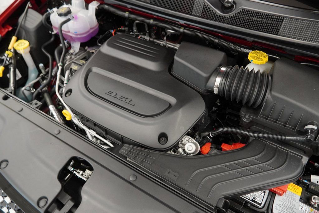 New 2026 Chrysler Pacifica Select image 37