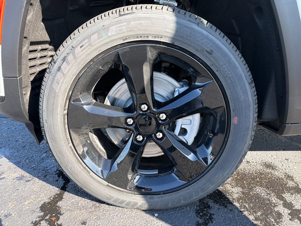 New 2025 Jeep Grand Cherokee L Altitude image 26