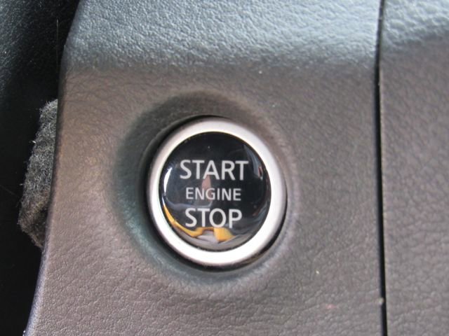 Certified 2022 Nissan Frontier SV RWD image 20