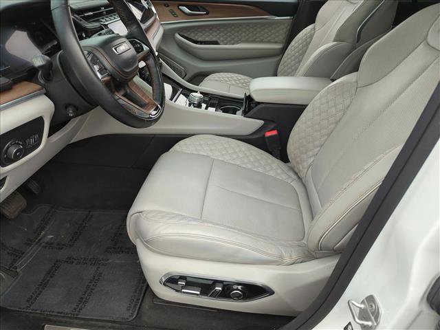 Used 2022 Jeep Grand Cherokee Summit w/ Adv Protech Group IV image 16