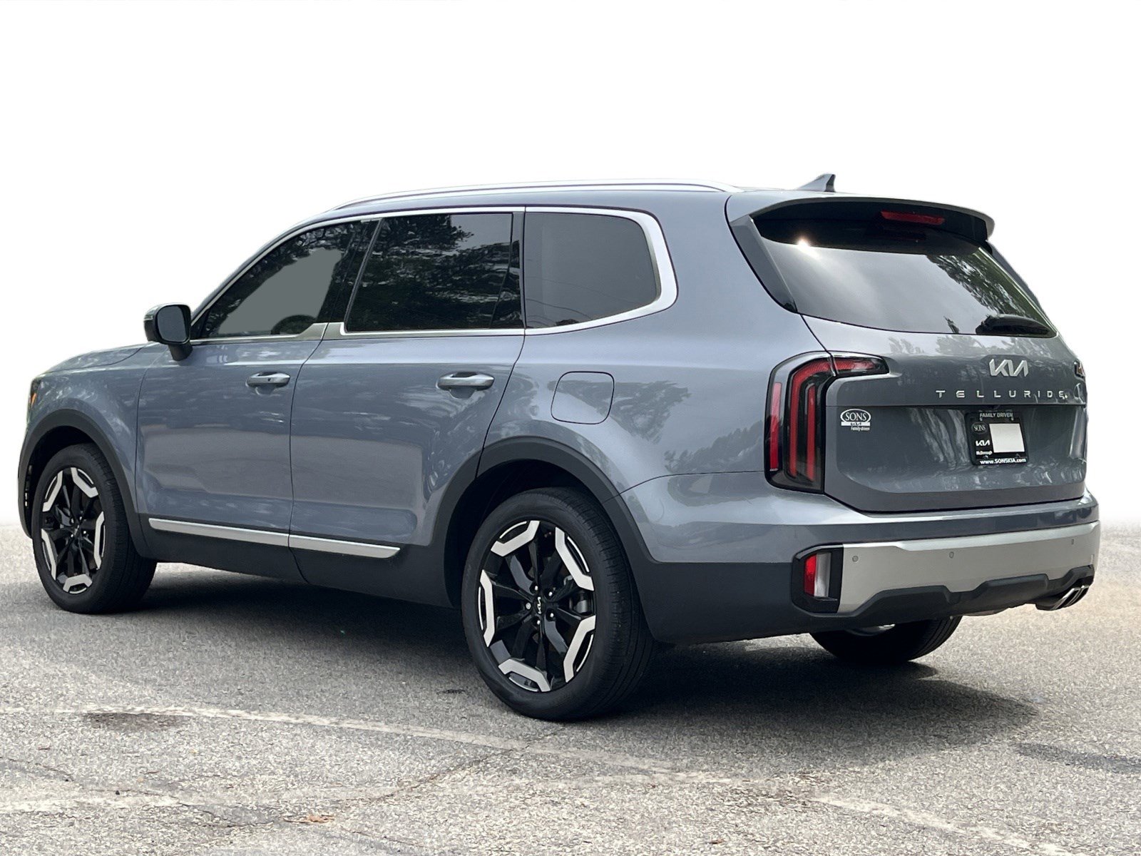 Used 2023 Kia Telluride EX w/ EX Captain's Chair Package image 25