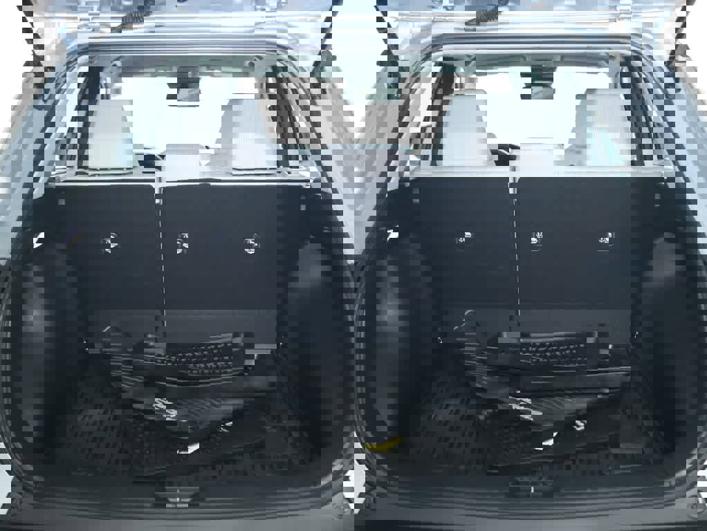 Used 2023 Toyota Corolla Cross L image 27