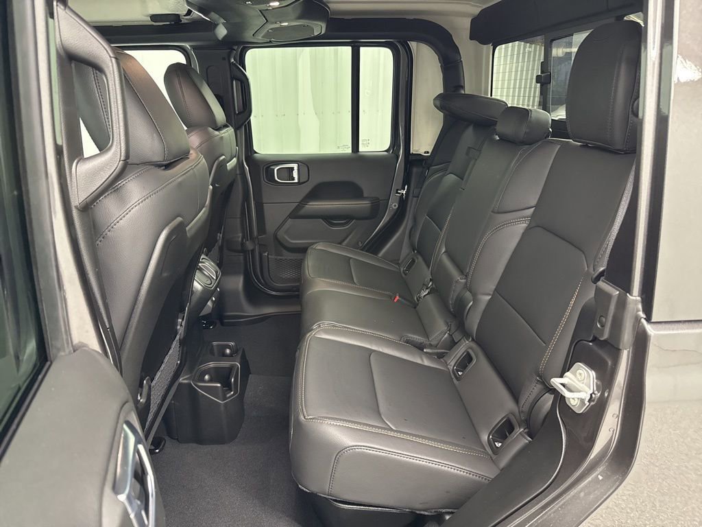 New 2026 Jeep Gladiator Sport image 10