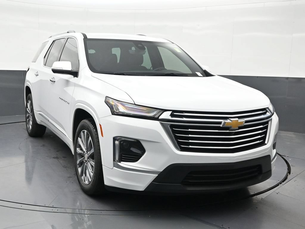 Used 2023 Chevrolet Traverse Premier FWD image 8