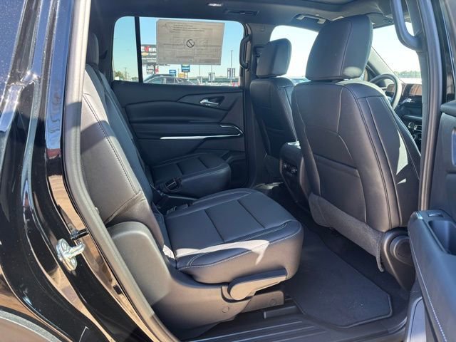 New 2026 Chevrolet Traverse LT w/ Sun and Wheel Package FWD image 12