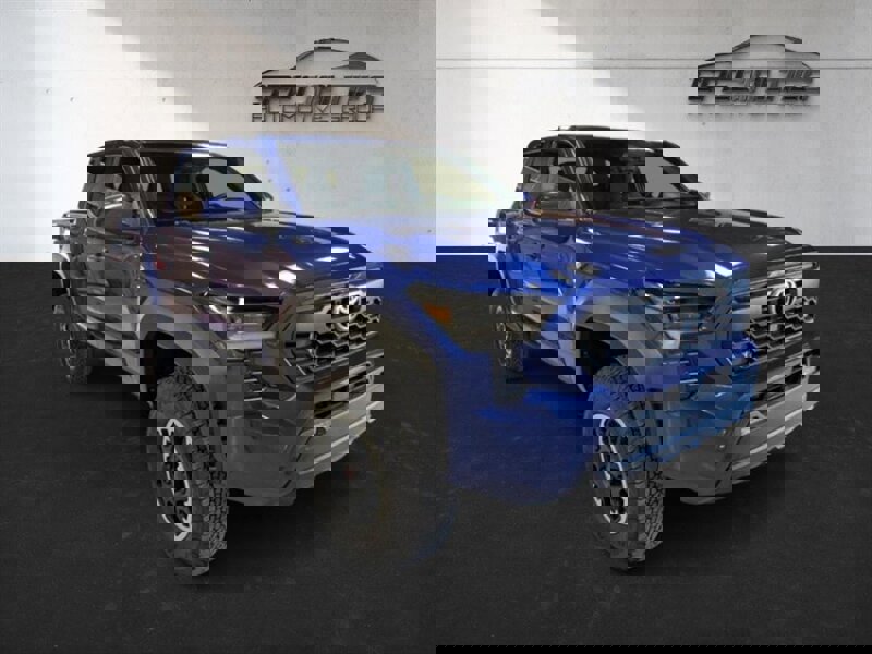 Used 2024 Toyota Tacoma TRD Off-Road image 1