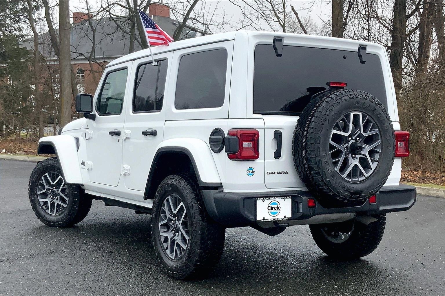 Certified 2025 Jeep Wrangler Sahara image 10