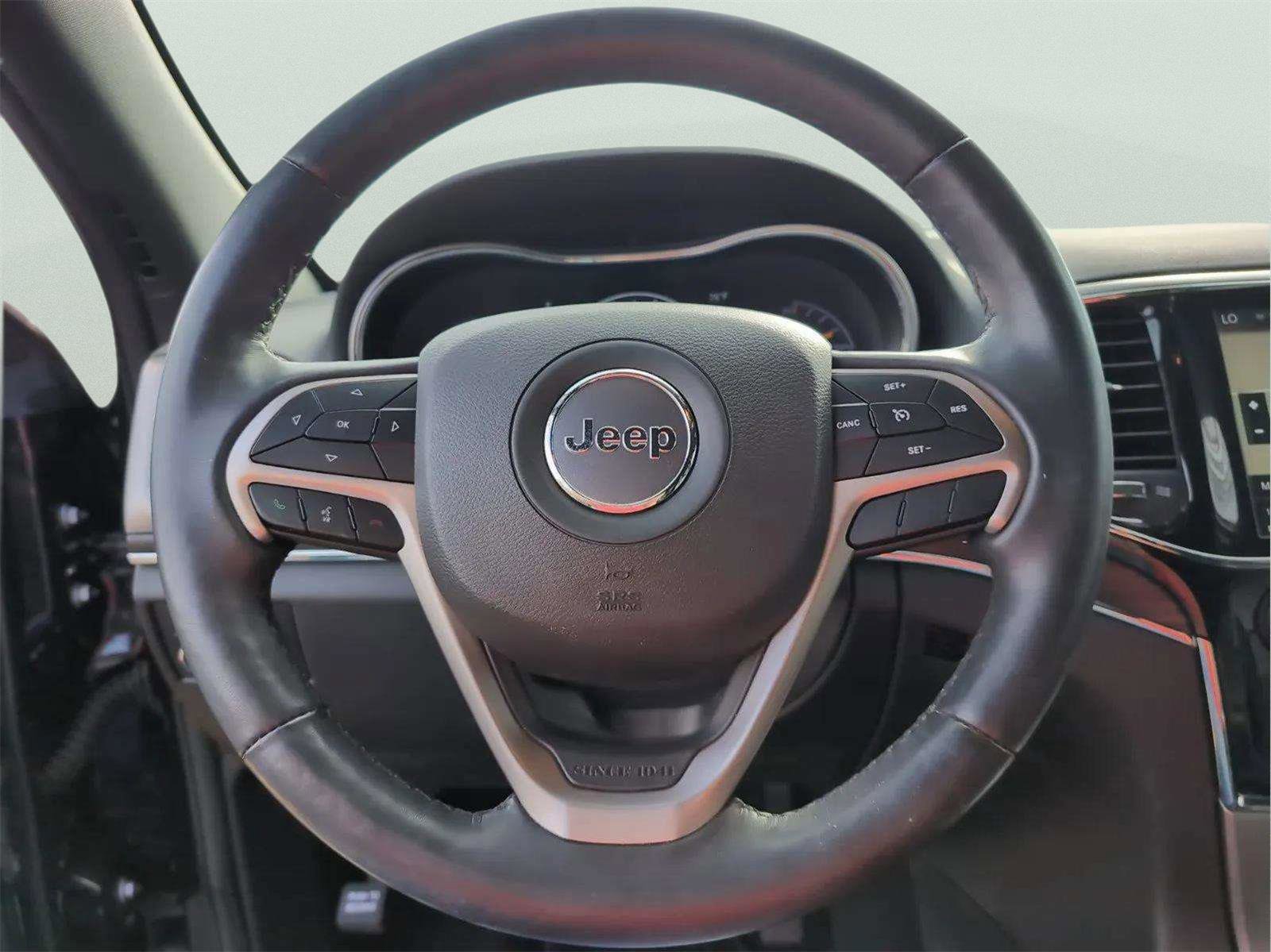 Used 2021 Jeep Grand Cherokee Limited image 31