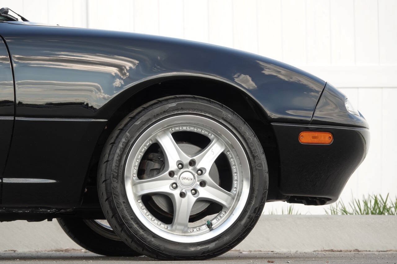 Used 1996 MAZDA MX-5 Miata RWD image 38