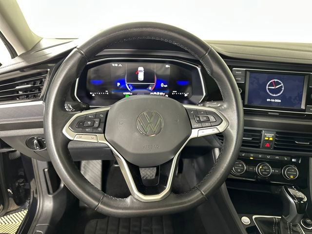 Used 2024 Volkswagen Jetta SE image 14