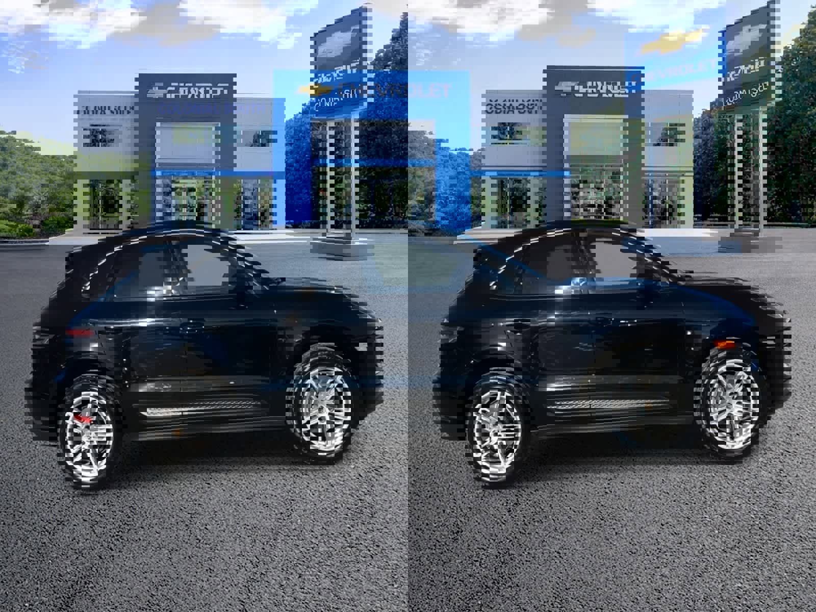 Used 2025 Porsche Macan image 7