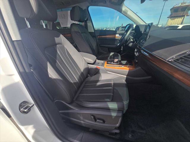 Used 2023 Audi Q5 2.0T Premium Plus w/ Premium Plus Package AWD/4WD image 11