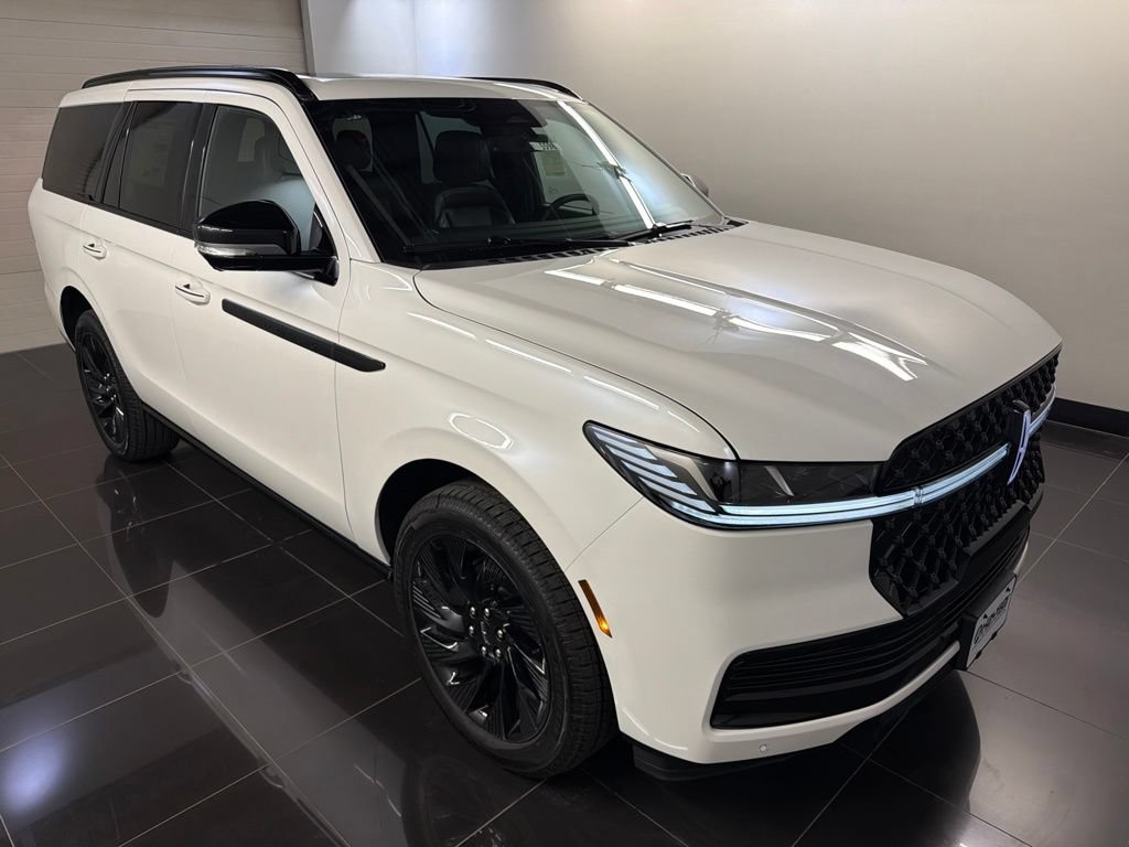 New 2026 Lincoln Navigator Reserve w/ Jet Appearance Package