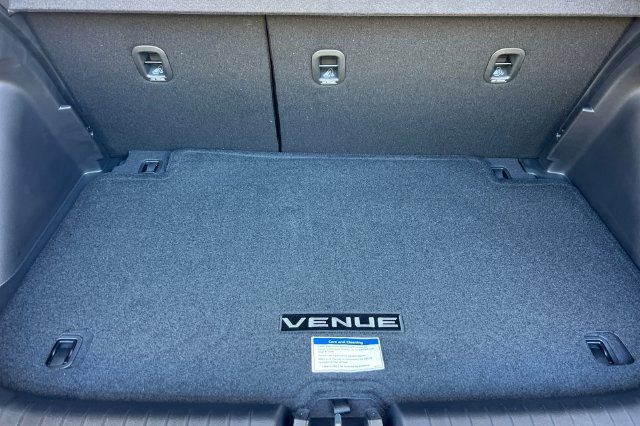 New 2026 Hyundai Venue SEL FWD image 14