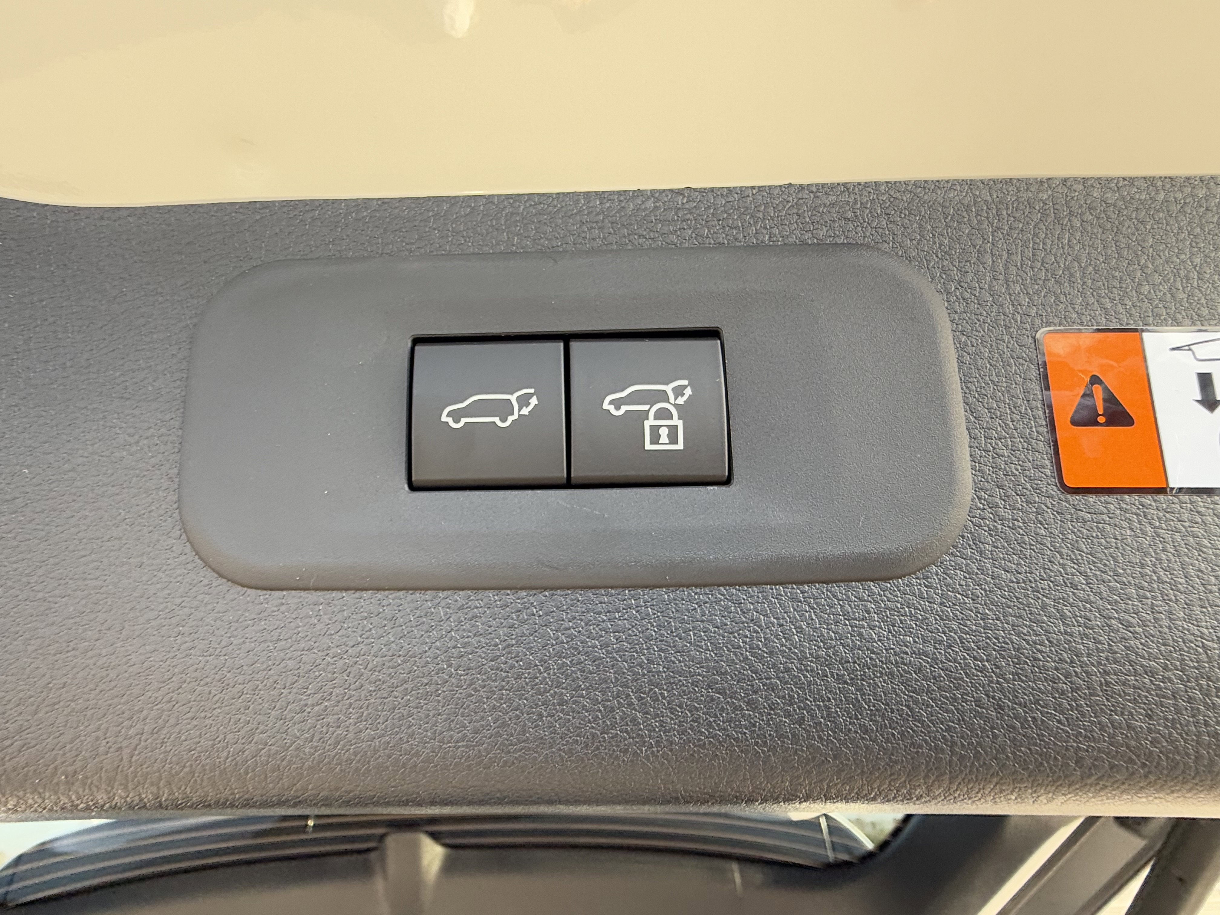 New 2026 Lexus TX 500h AWD image 15