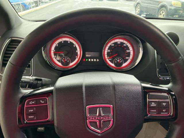 Used 2016 Dodge Grand Caravan SXT image 6