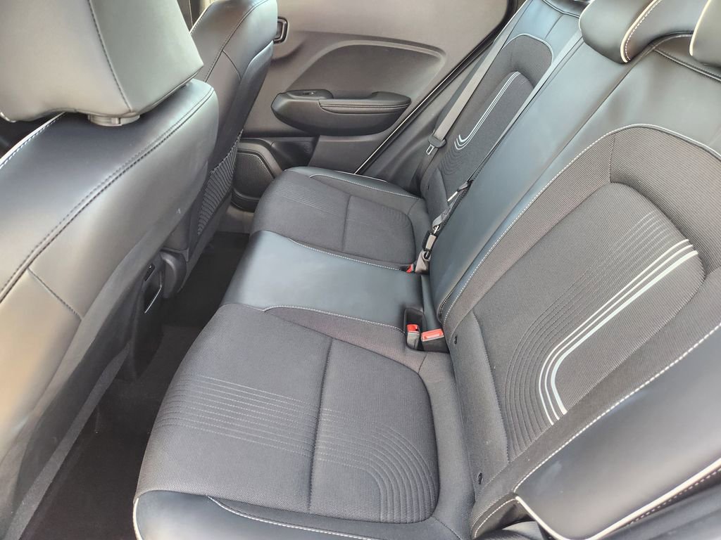 Used 2024 Hyundai Venue Limited image 29