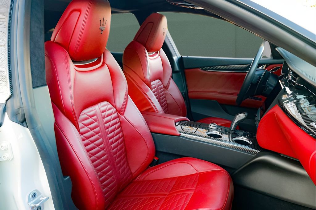 Used 2022 Maserati Quattroporte Modena image 23
