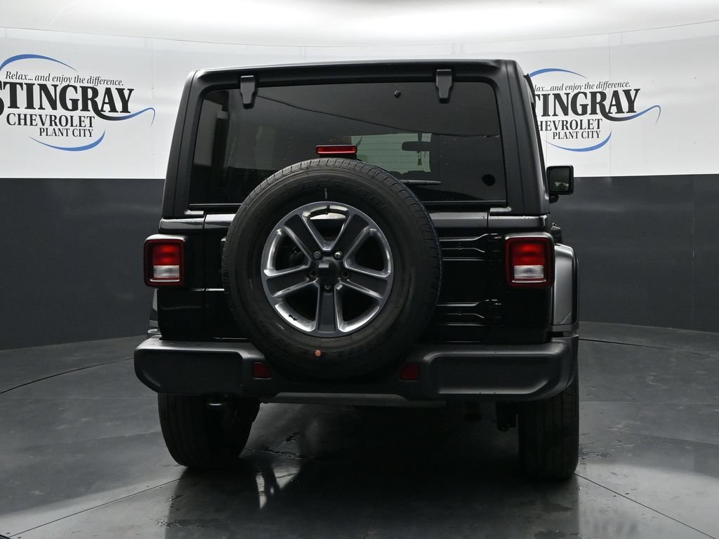 Used 2021 Jeep Wrangler Unlimited Sahara AWD/4WD image 6
