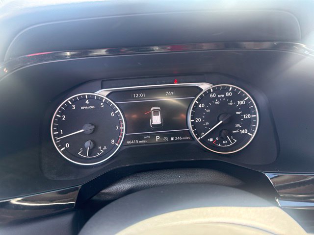 Used 2025 Nissan Pathfinder SL AWD/4WD image 3