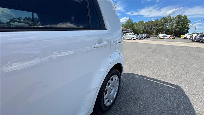 Used 2008 Scion xB FWD image 17