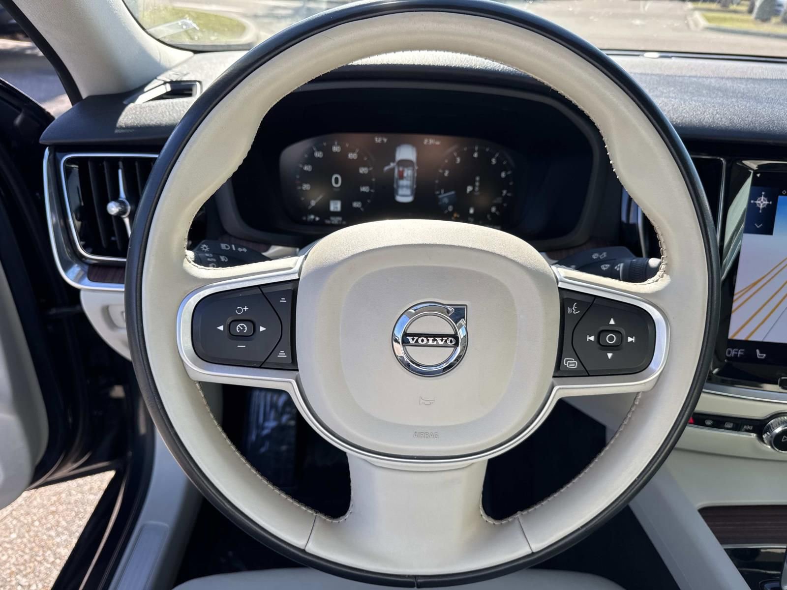 Used 2022 Volvo S60 B5 Inscription FWD image 21